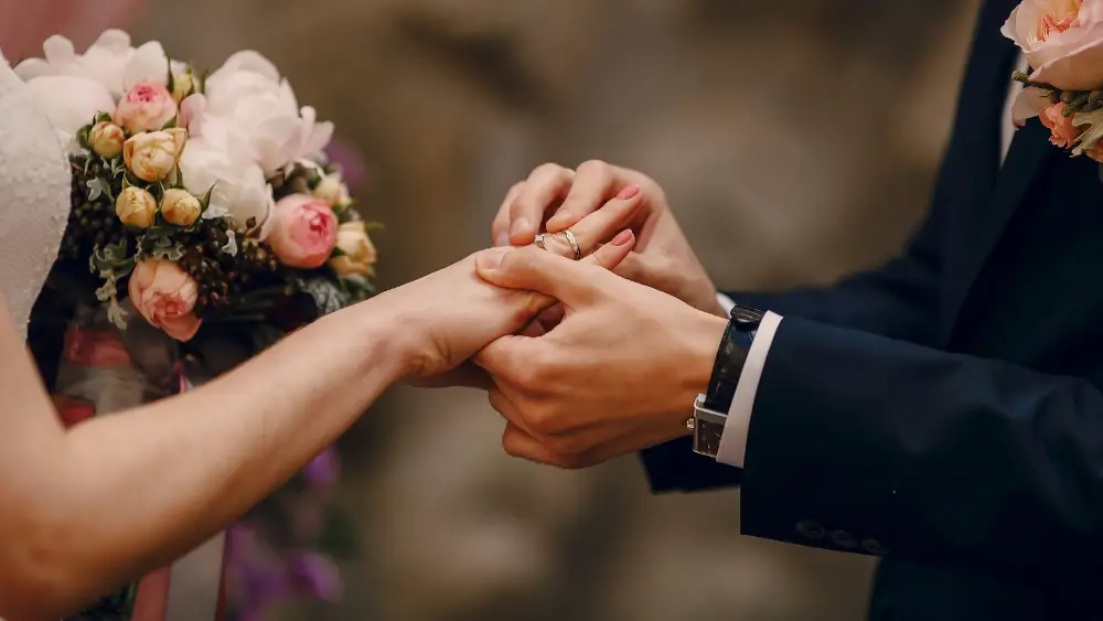 אין תחולה לחוק יחסי ממון על בני זוג שנישאו בטקס נישואים פרטי